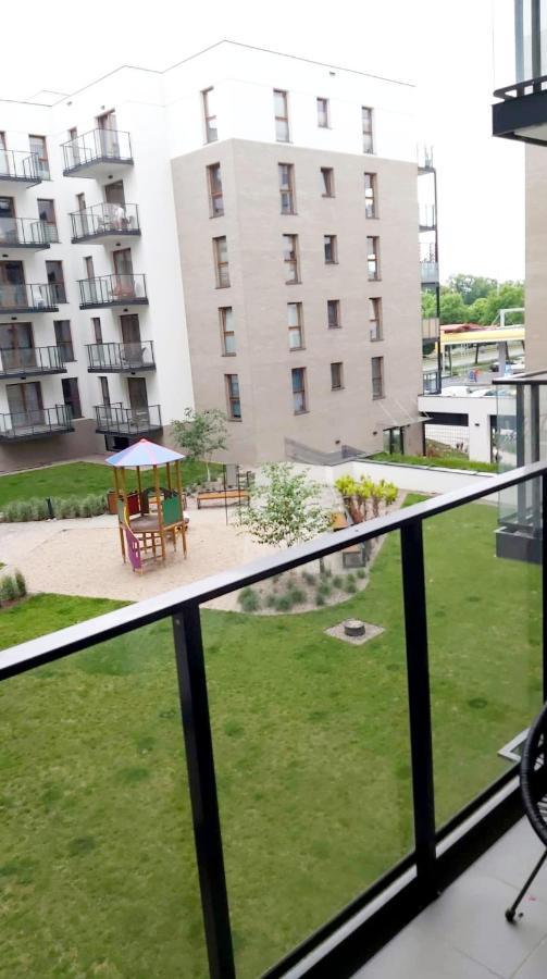 Apartament Zajezdnia Wrzeszcz Lägenhet Gdańsk Exteriör bild