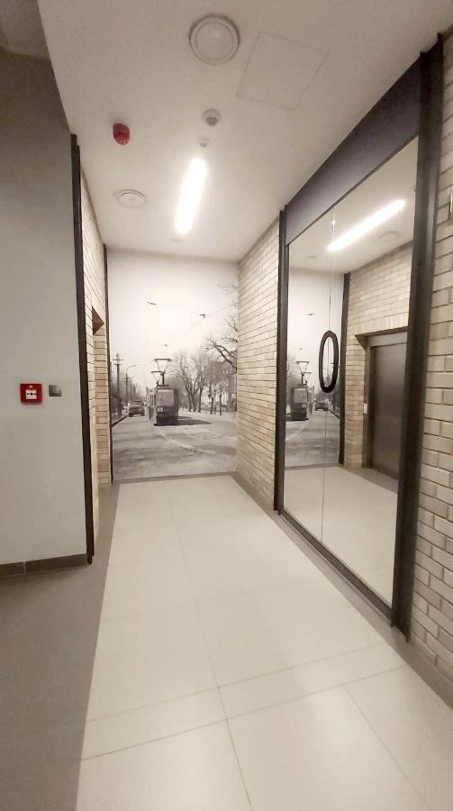 Apartament Zajezdnia Wrzeszcz Lägenhet Gdańsk Exteriör bild